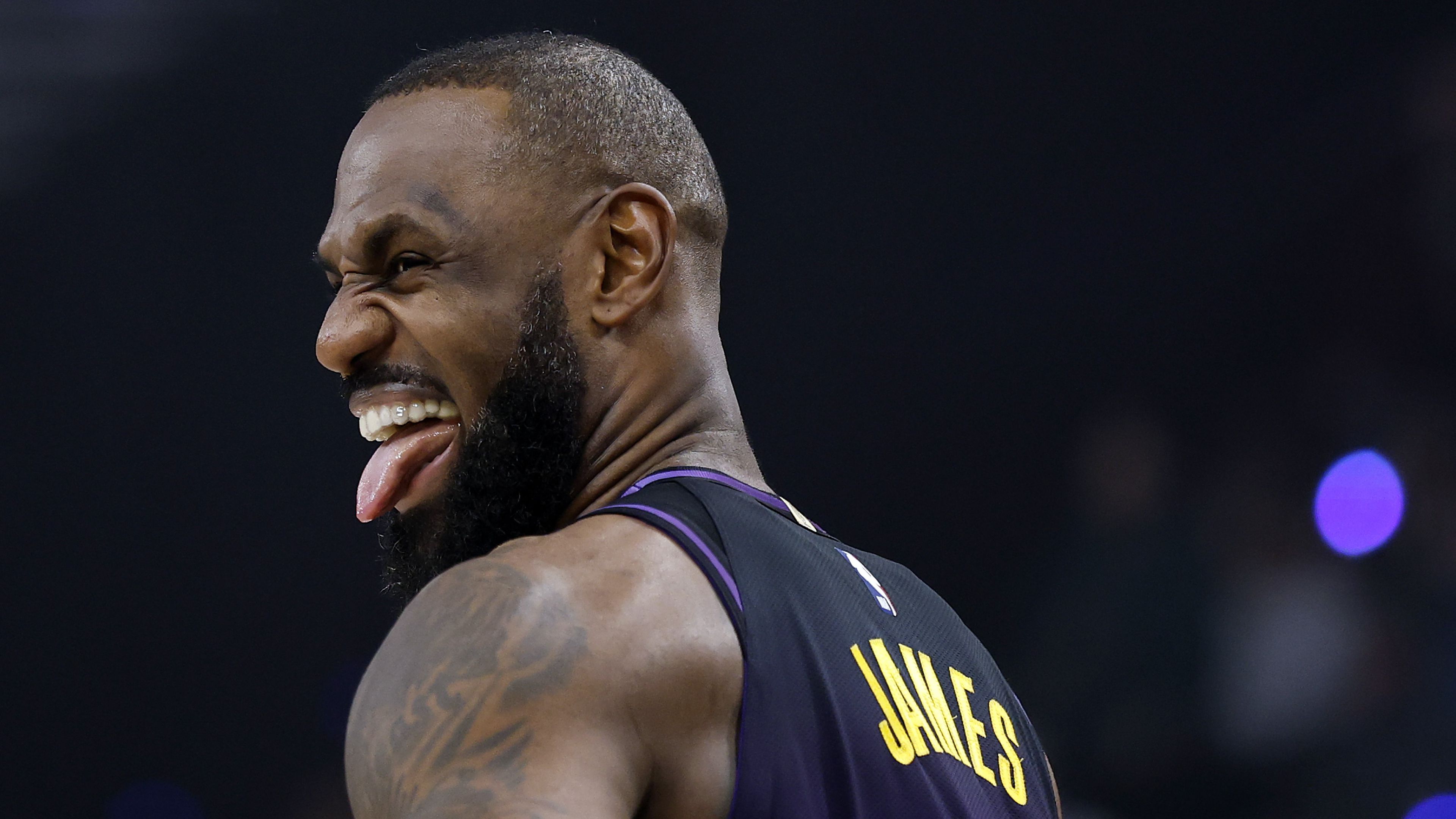 Újabb tripla dupla: LeBron James negyven felett sem lassít