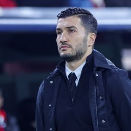 Itt a bejelentés! Fél év után kirúgta edzőjét a német sztárcsapat