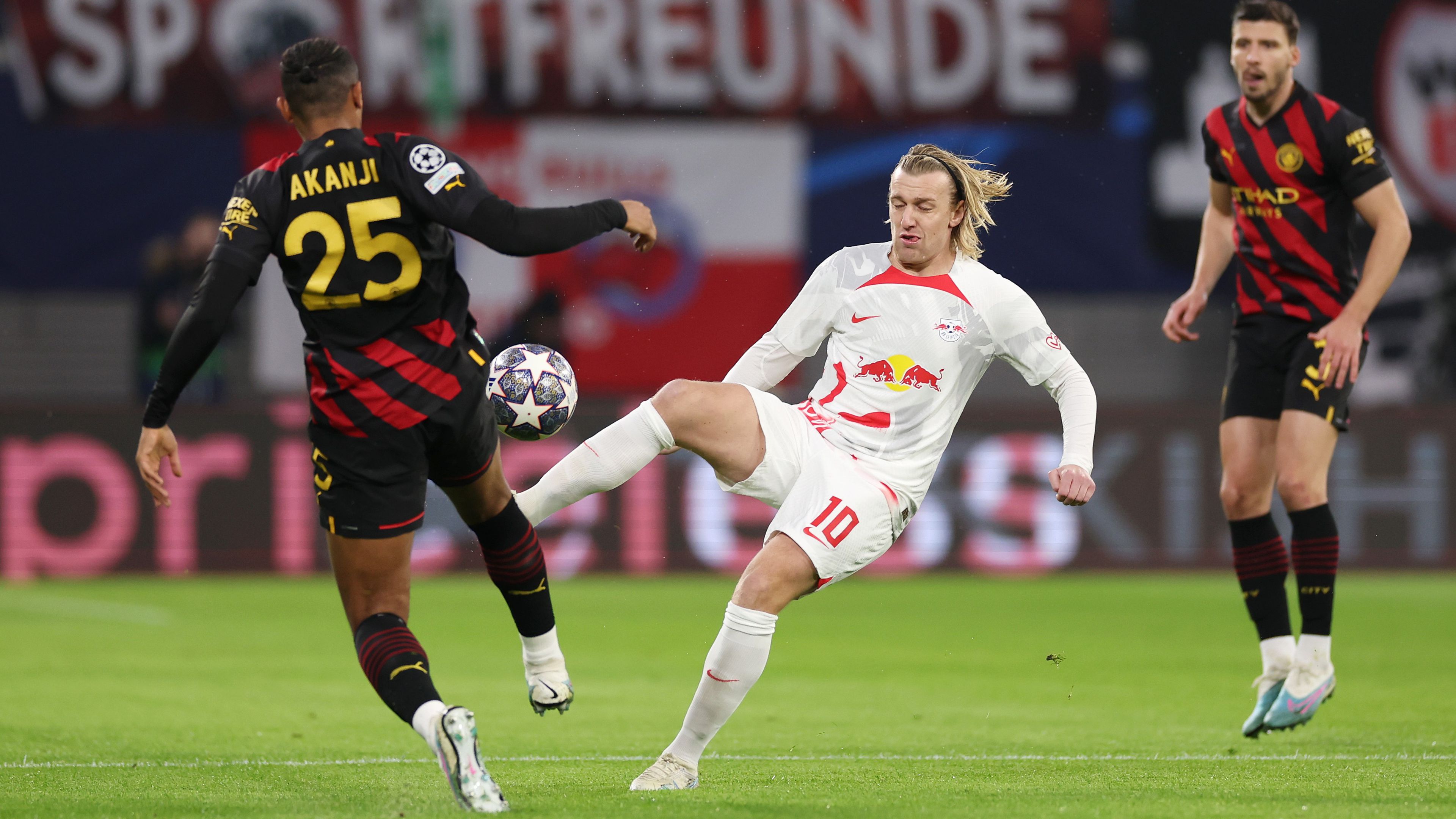ÉLŐ:  A Leipzig Szoboszlaival a kezdőben próbál előnyt szerezni a Manchester City ellen