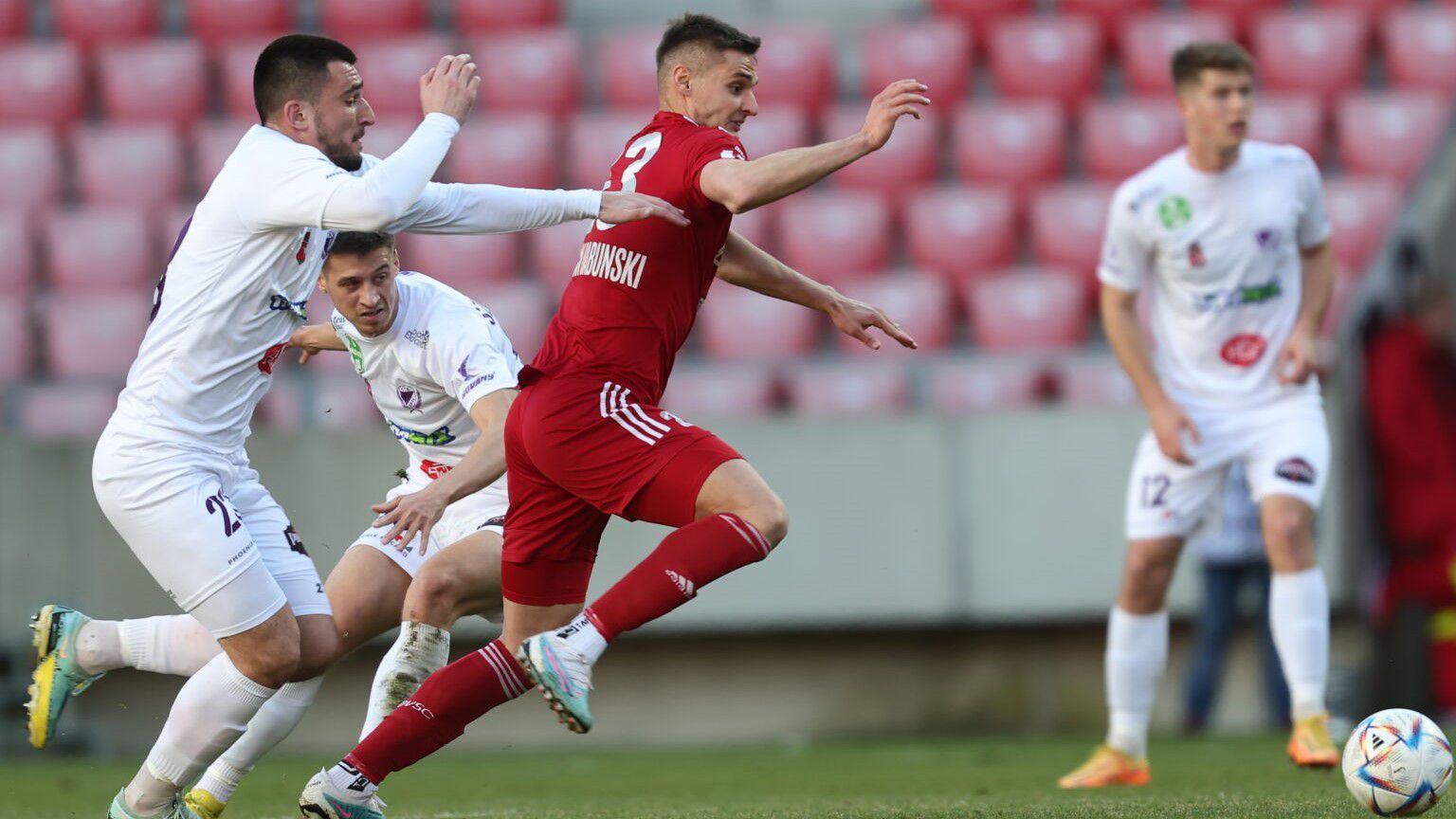 Dorian Babunszki eddig ötször lépett pályára az északmacedón válogatottban, s most biztosan nem lesz hatodik. (Fotó: dvsc.hu)