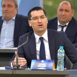 Feljelentéssel fenyegetőzik a román szövetség a történelmi Magyarországot ábrázoló zászlók miatt