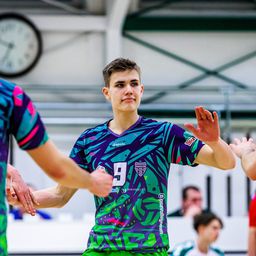 Elődöntőben a címvédő a férfi röplabda Extraligában
