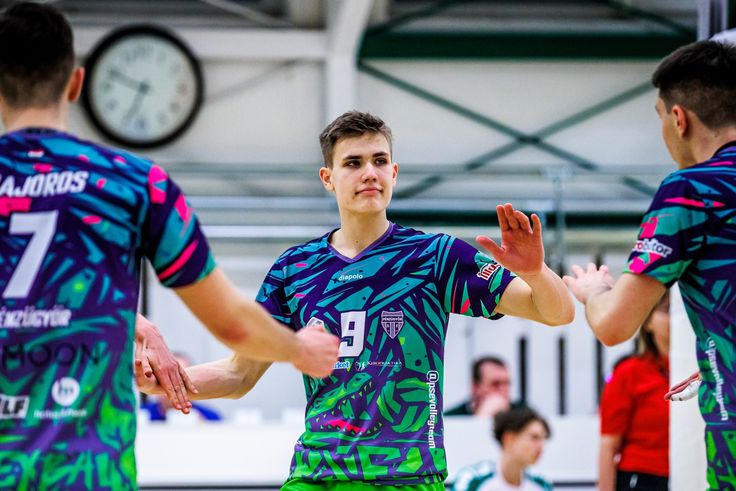 Elődöntőben a címvédő a férfi röplabda Extraligában