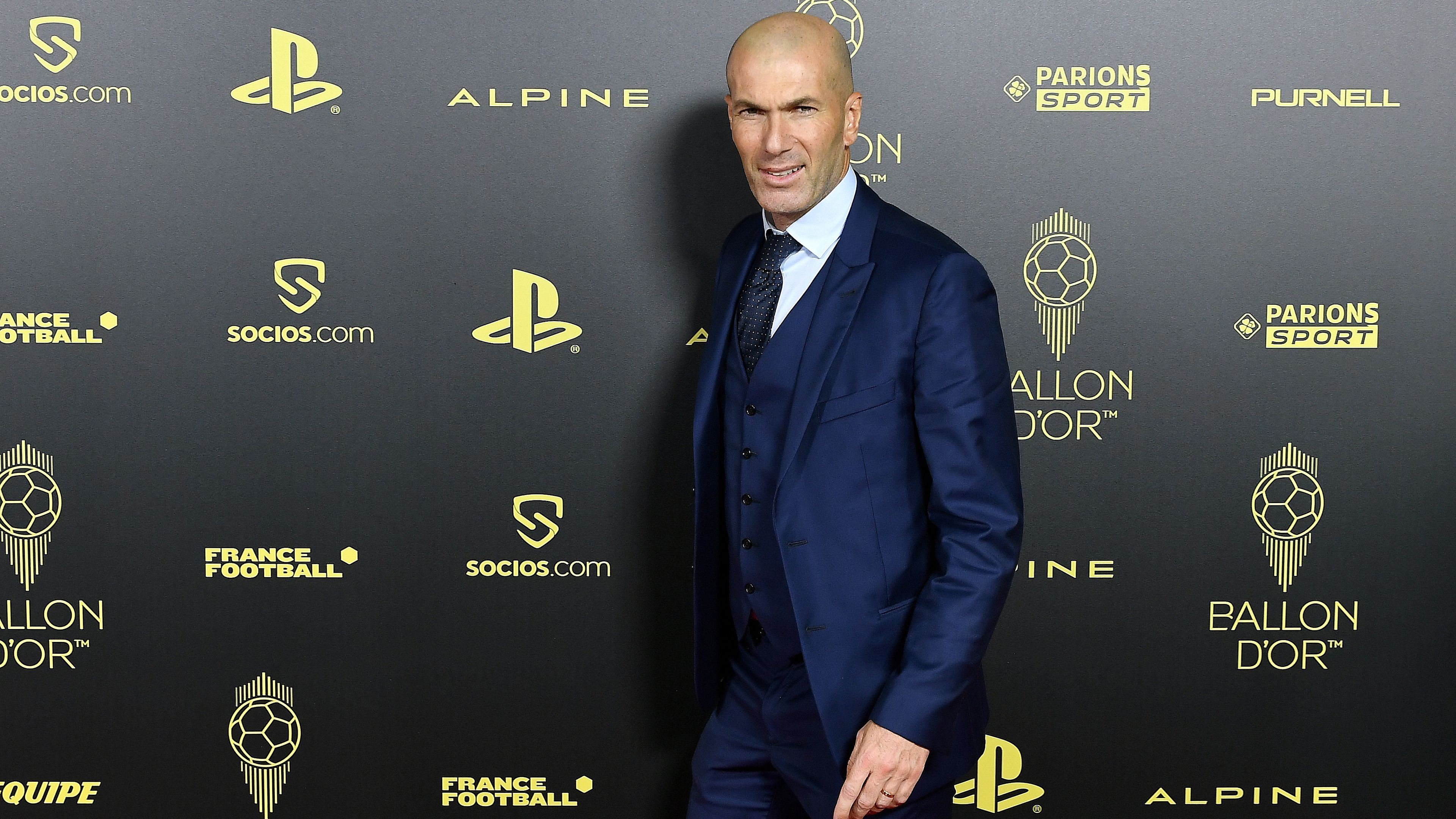 Zinédine Zidane lehet a PSG új edzője