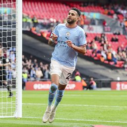 Mahrez triplázott, a Manchester City jutott elsőként az FA-kupa döntőjébe – videókkal