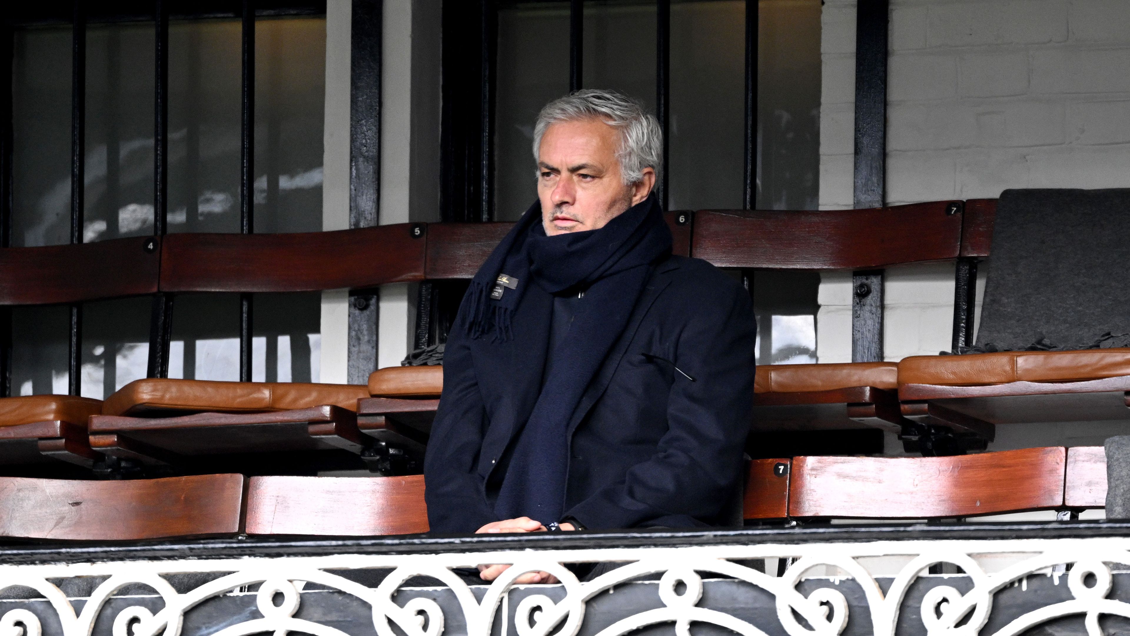 José Mourinho is feltűnt a Liverpool meccsén – képpel