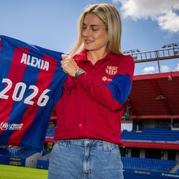 Szerződést hosszabbított a Barcelona kétszeres aranylabdása