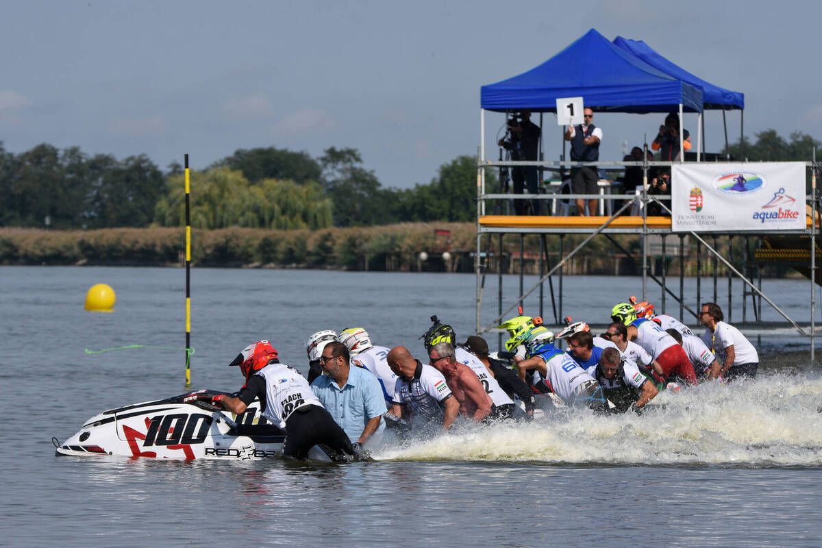 Húsz magyar indul a hazai jet-ski felnőtt Eb-n és junior vb-n