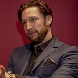 Shane Tusup igényt tart a havi kétmilliós járadékra, pert is indított a magyar állam ellen