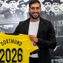 Hosszabbított válogatott középpályásával a Dortmund