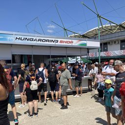 Forma-1: Ilyen árak fogadják a szurkolókat a Hungaroring ajándékboltjaiban
