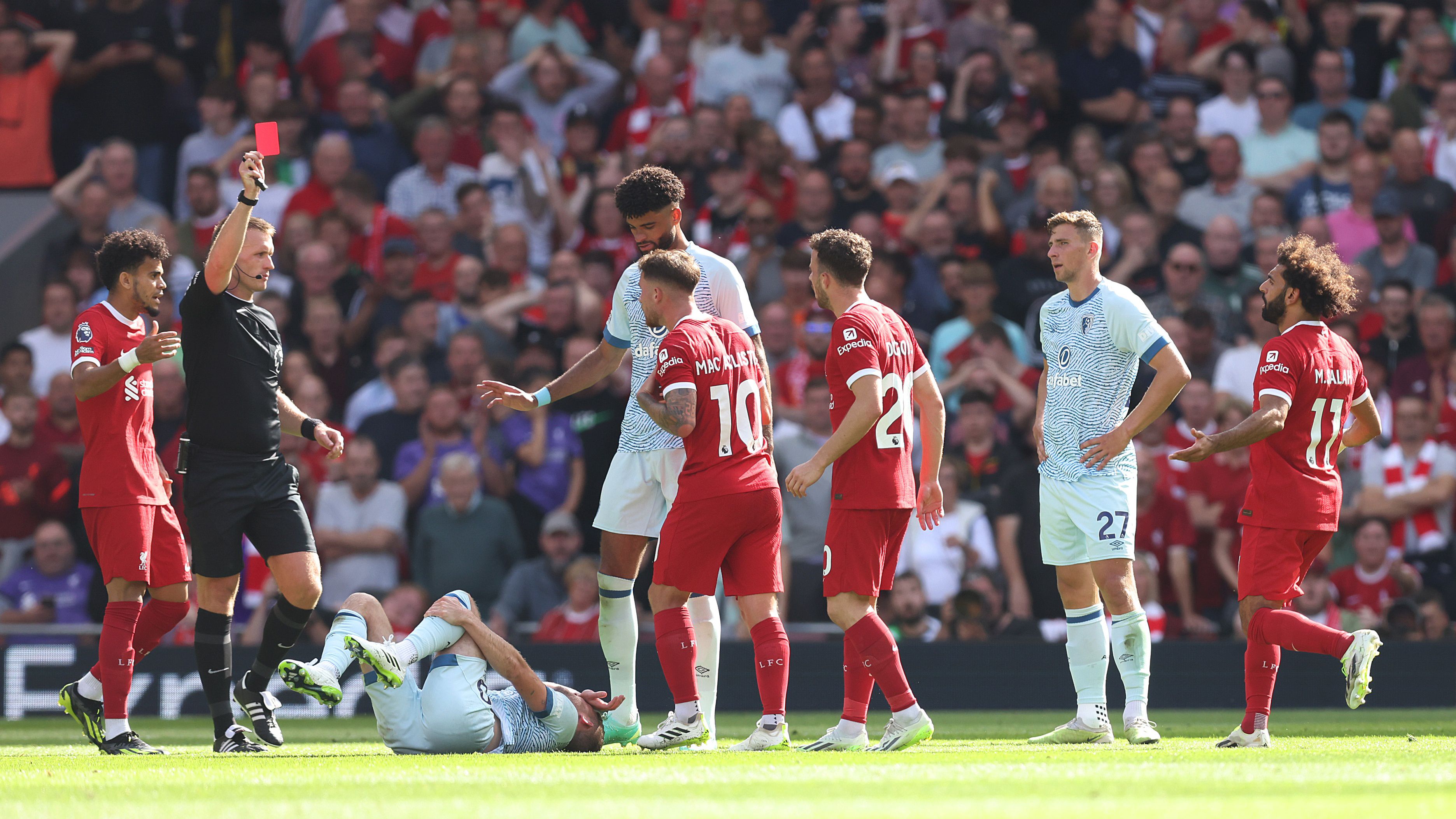 Fordulat a Liverpool kiállított játékosának ügyében – videóval