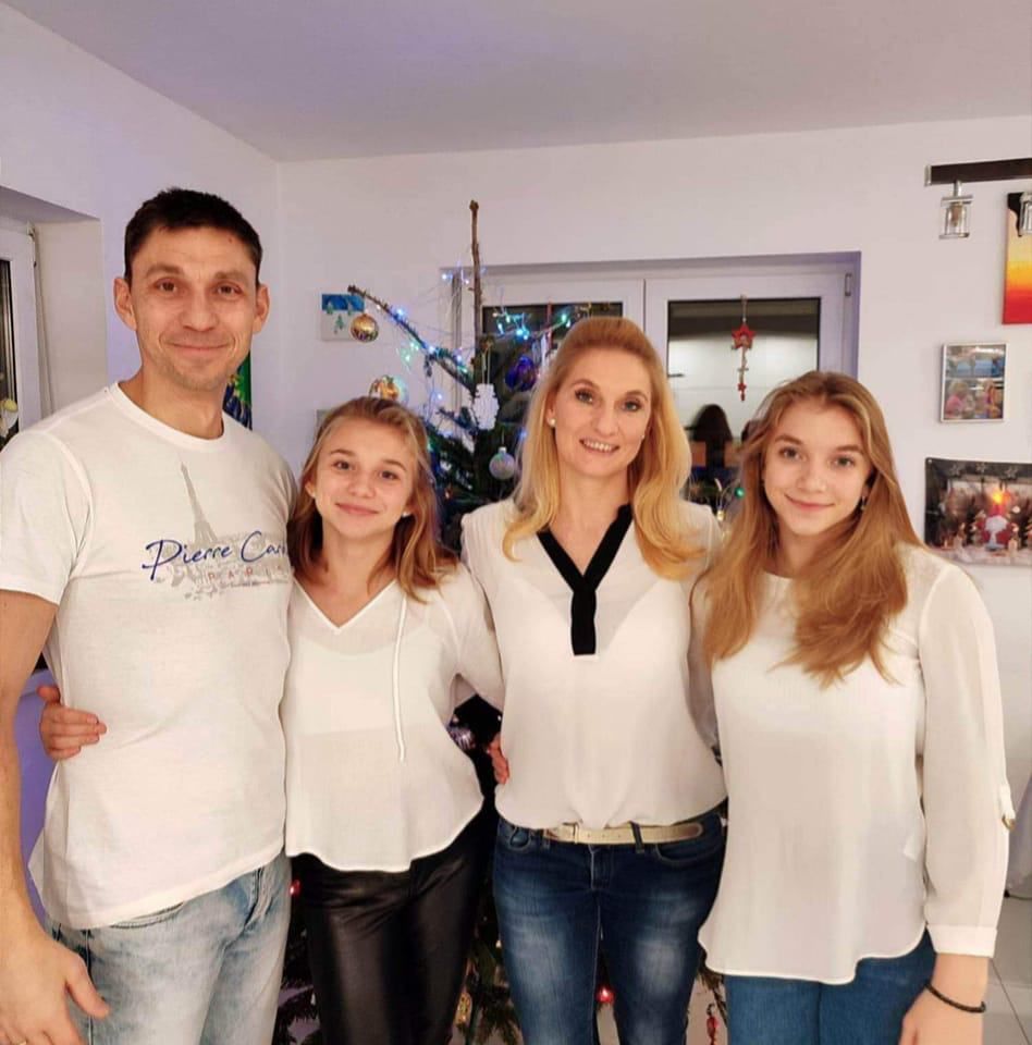 Balzsay családjában mindenki sportol, kisebbik lánya, Jázmin öttusázik, nővére, Hanna anyukájához, Tündéhoz hasonlóan tornász /Fotó: Facebook