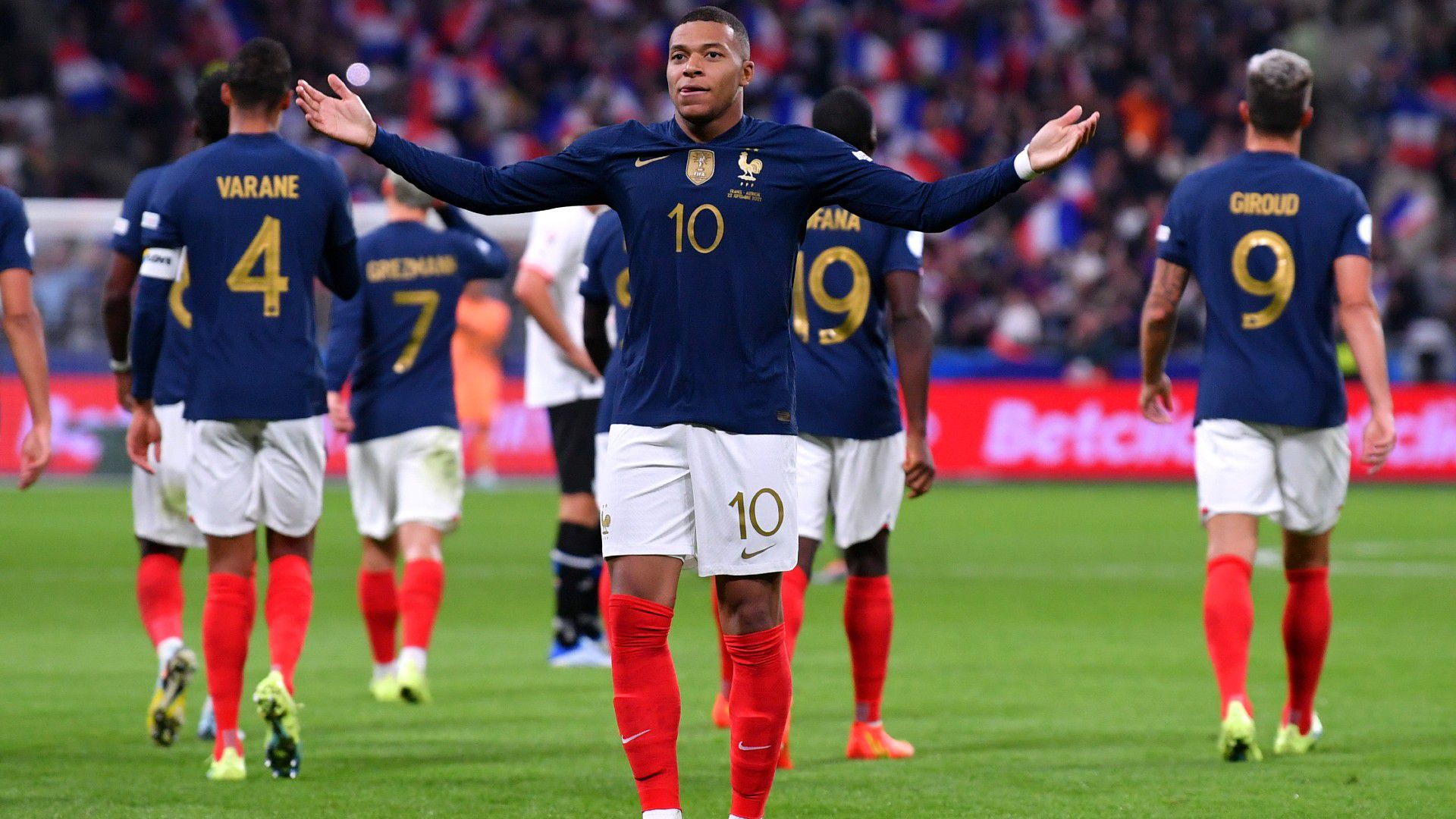 Megvan a franciák első sikere; Horvátország ismét legyőzte egy góllal Dániát