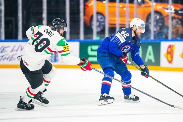 Garát Zsombor (balra) a negyedik magyar hokis, aki NHL-es táborban szerepelhet