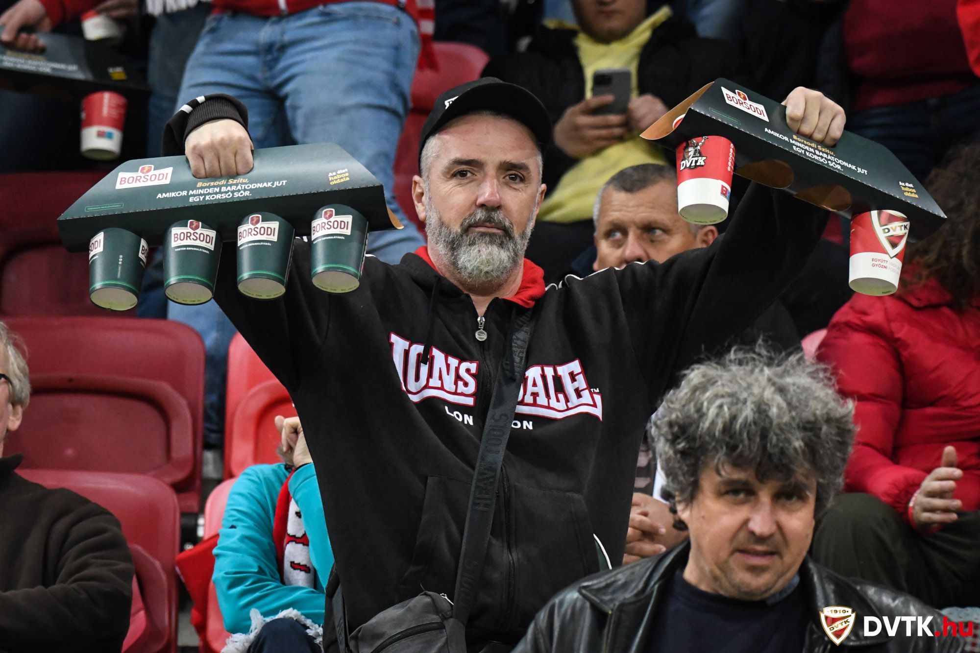 A magyar szurkol knak csak a szendvicsek NB I esek Sportal.hu