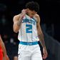 Részegen tört össze rendőrautókat az NBA sztárkosarasa – videóval