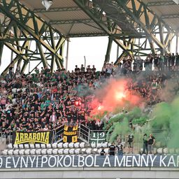 Futball-láz Győrben, minden jegy elkelt a Fradi elleni meccsre