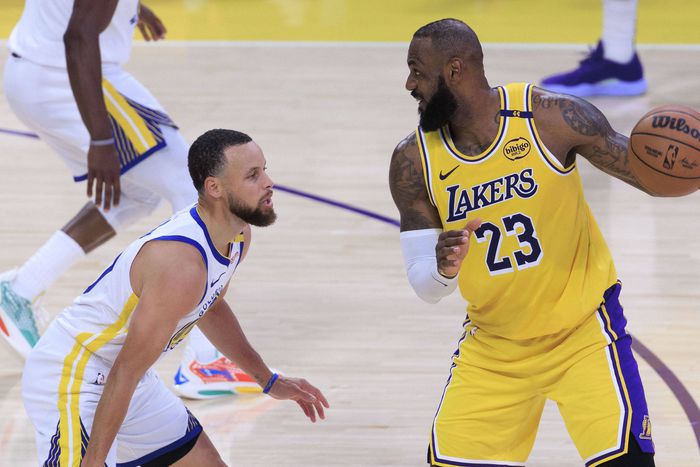 Curry letaszította a „fizetési" trónról LeBront