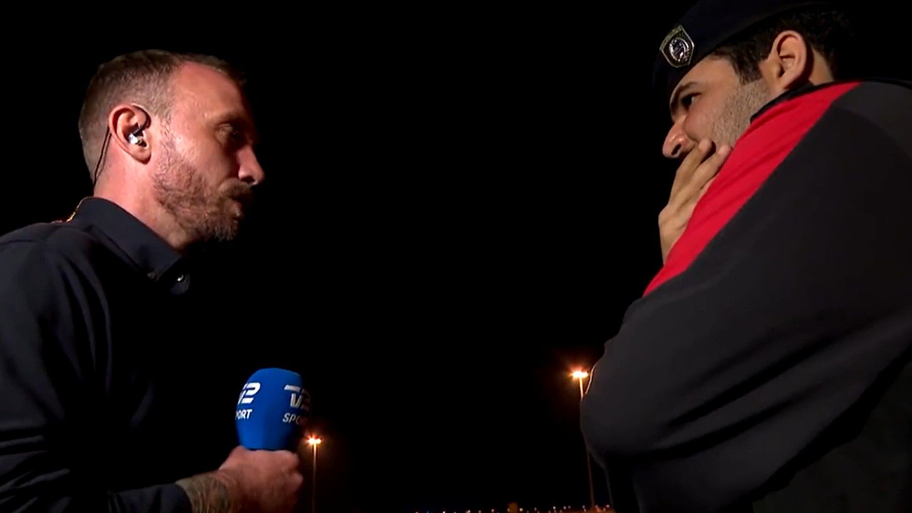 Újabb dán riporter került összetűzésbe a rendőrökkel Katarban – videó