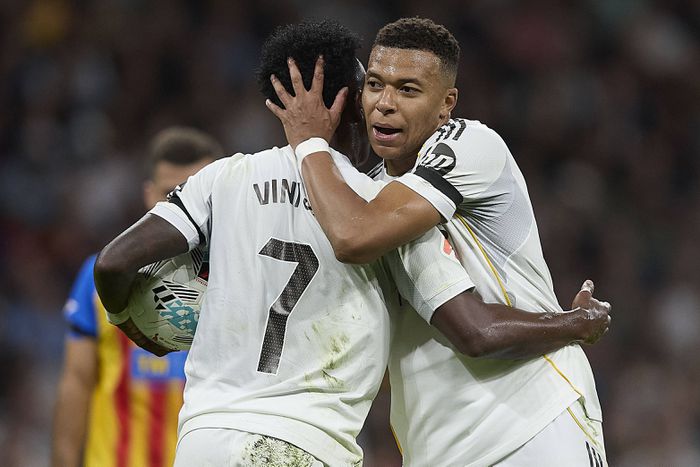 Egymás ellen a Real Madrid két sztárja