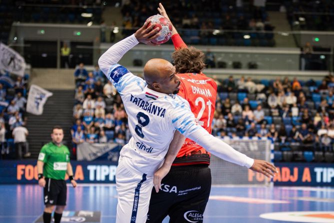 Megvan a kettős győzelem - Fotó: tatabanyahandball.com