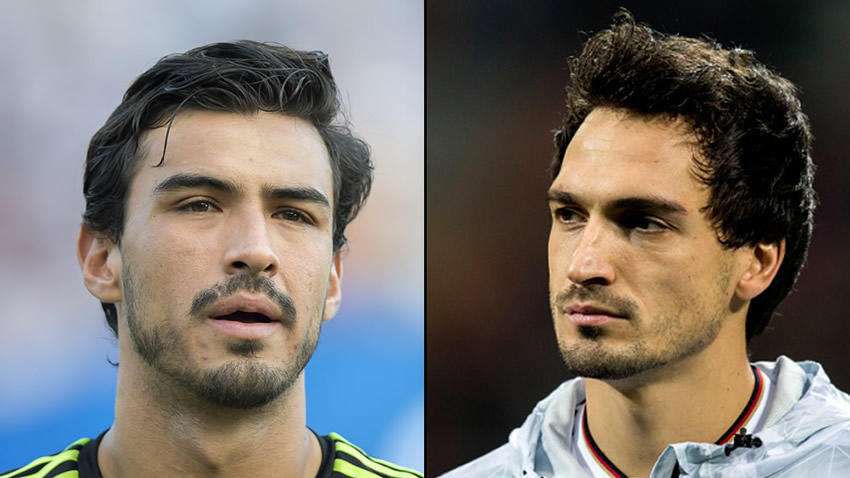 Mats Hummels (jobbra) és a 23-szoros mexikói válogatott Oswaldo Alanís