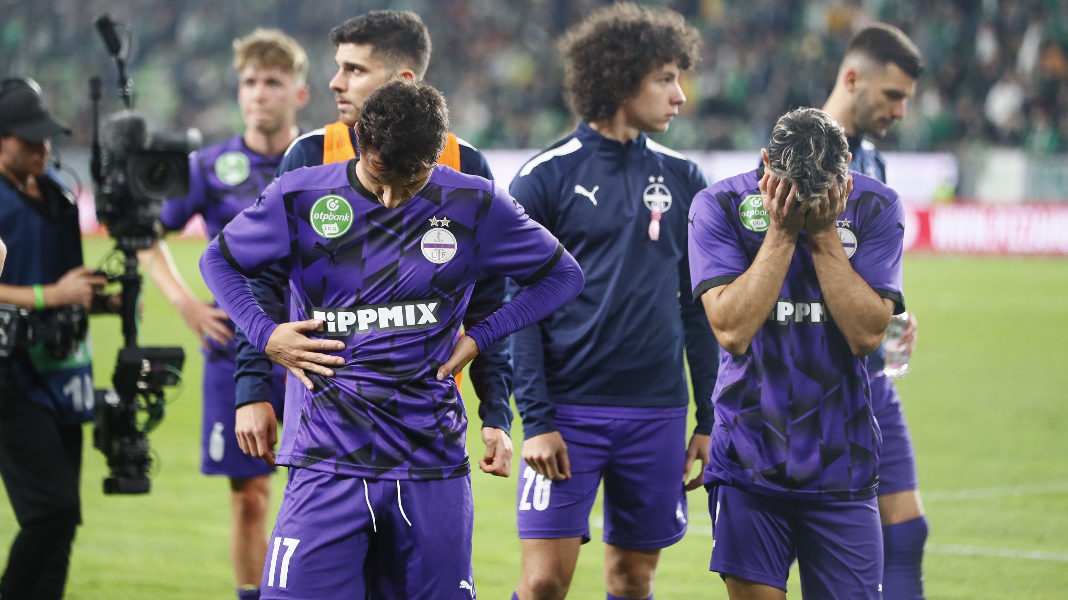 At the end of October, with the defeat to Ferencvaros (0-3), Újpest's downward spiral began, as they did not win a championship for two months.  (Photo: Gabor Vosek)
