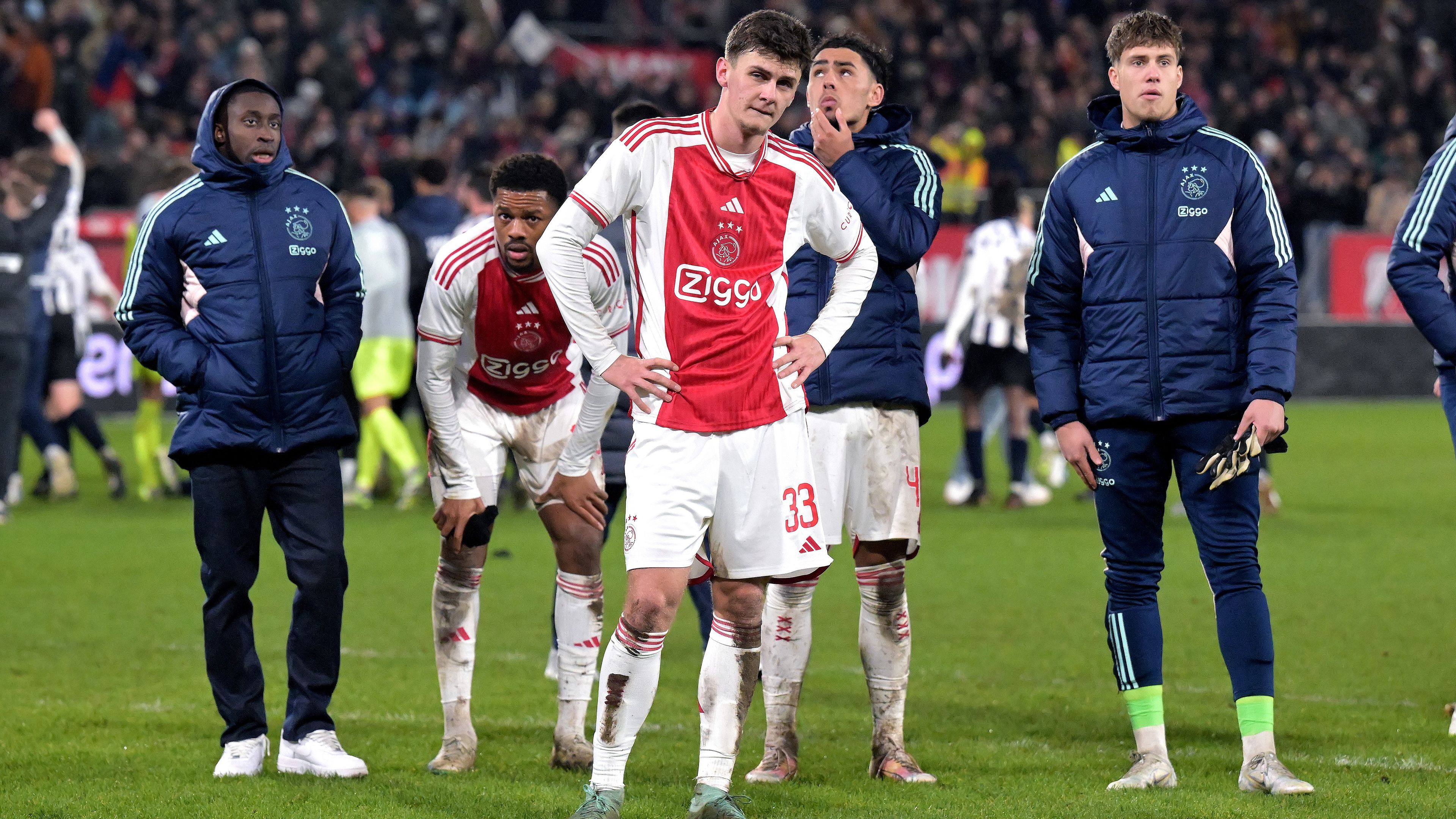 Amikor már úgy tűnt, túl van a nehezén az Ajax, jött ez a vereség…