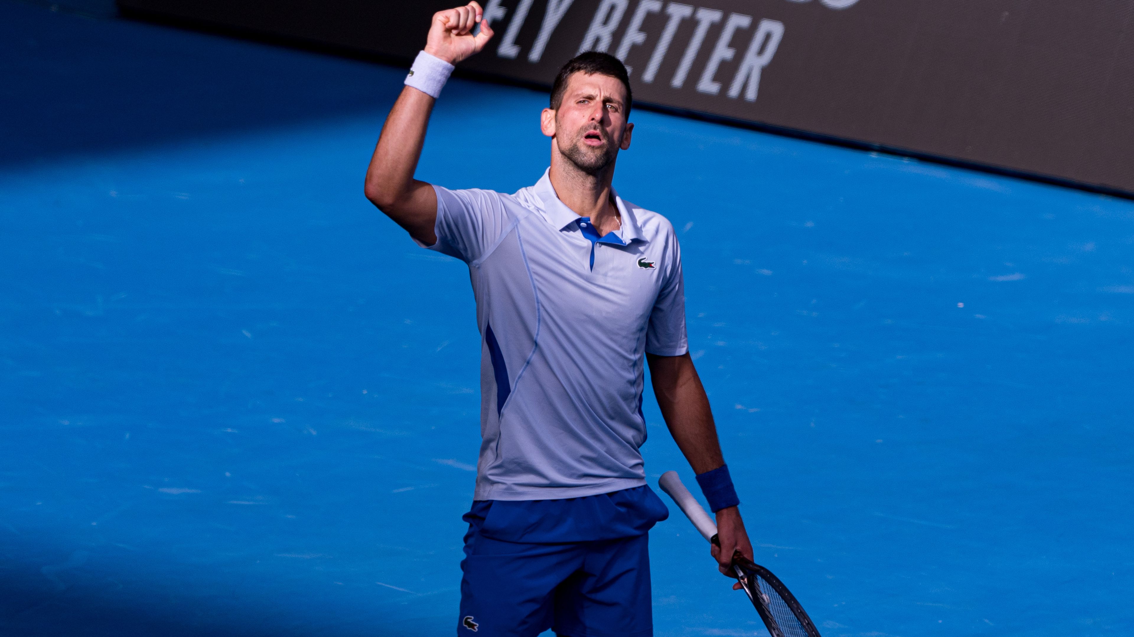 Djokovics ezúttal jobban megizzadt, de elődöntőbe jutott az Australian Openen