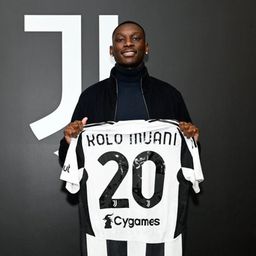 Francia válogatott csatárt igazolt a Juventus