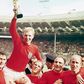 Harminc éve halt meg Bobby Moore + videók