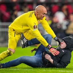El: rátámadt egy szurkoló a volt újpesti kapusra, de rosszul járt – videóval