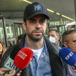 Ilyen nincs: Piquééket kidobta az étterméből a Shakira-rajongó tulajdonos – videóval