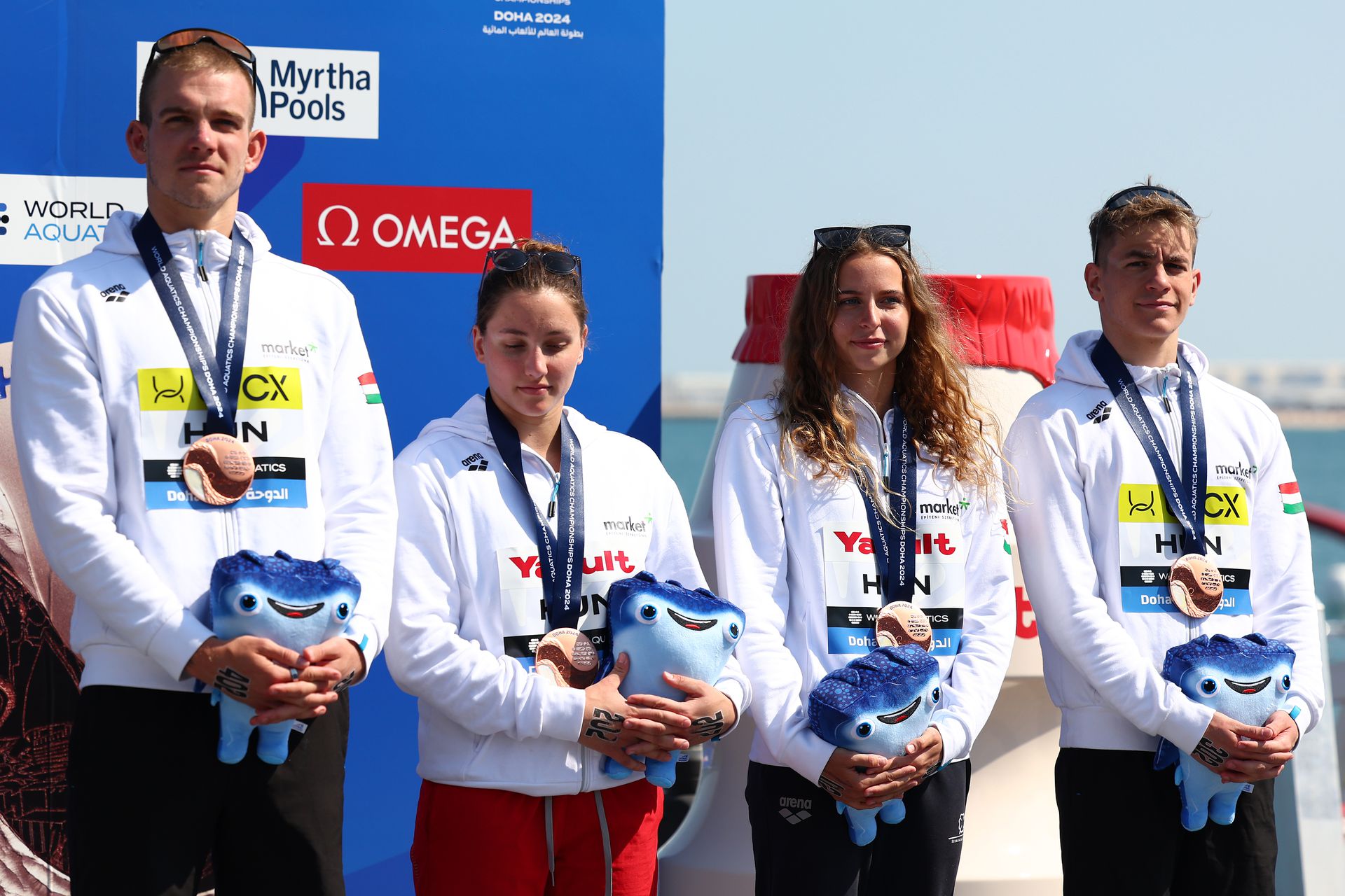 A dohai bronzérmes váltó (balról): Kristóf, Szimcsák Mira valamint a szerelmespár, Fábián Bettina és Betlehem Dávid