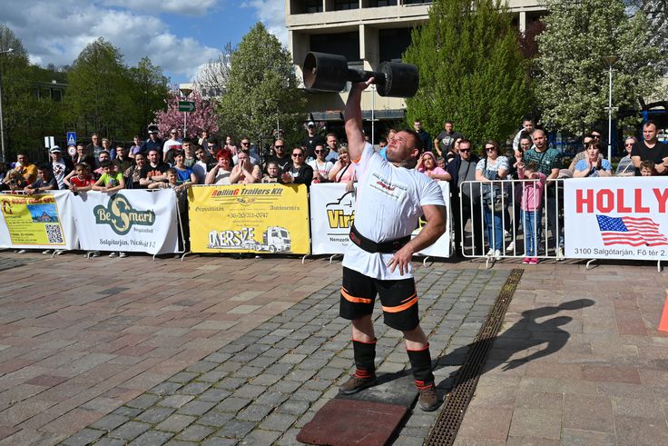 Pásztó után Salgótarjánban remekeltek az Erős emberek