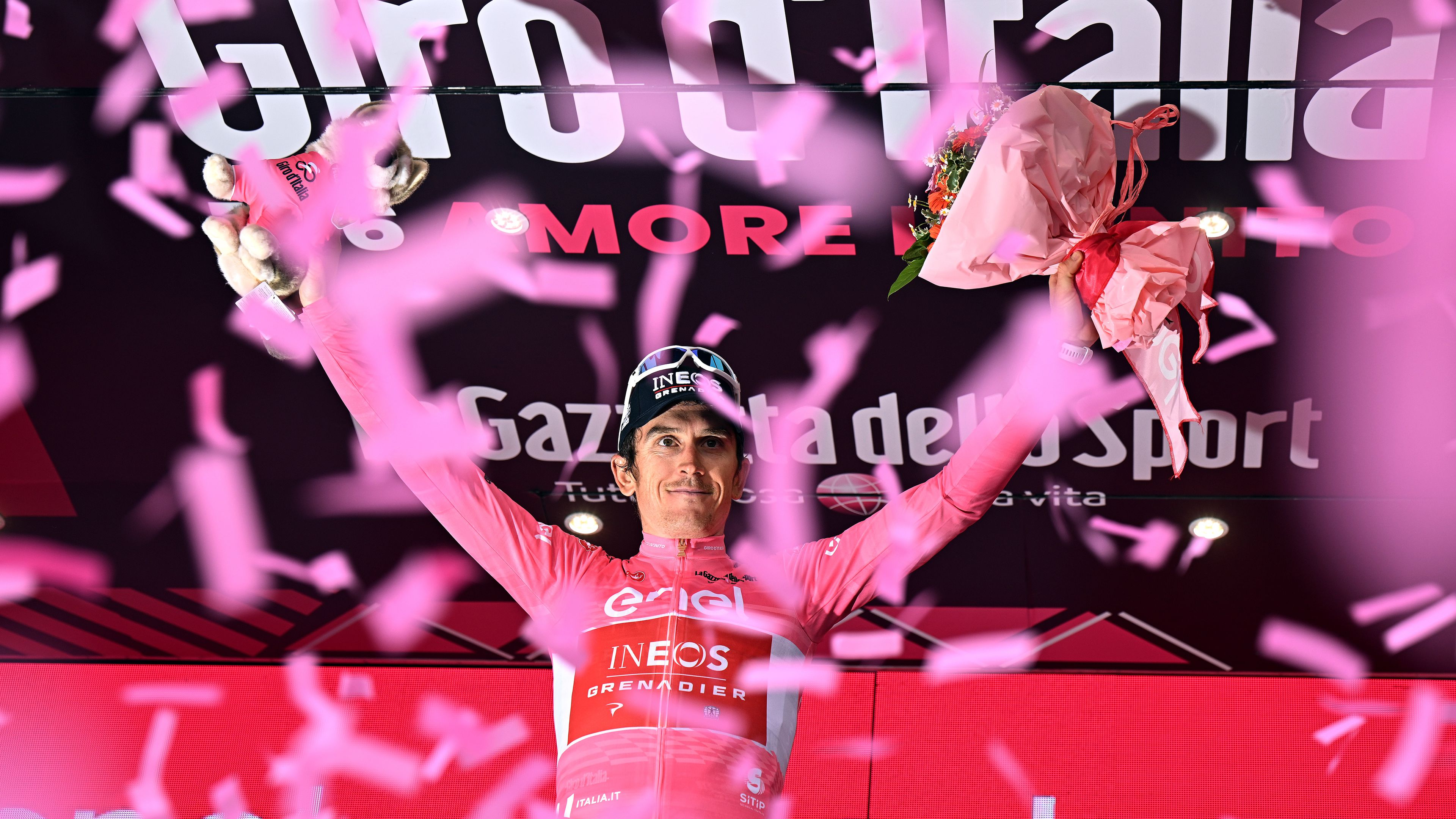Thomas átvette a rózsaszín trikót a Giro d’Italián
