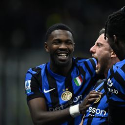 A festői Comói-tó partján lenne bajnok az Inter