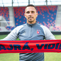 Megvan a Fehérvár új edzője; Kerkez úton Liverpoolba – az elmúlt 24 óra legfontosabb sporthírei