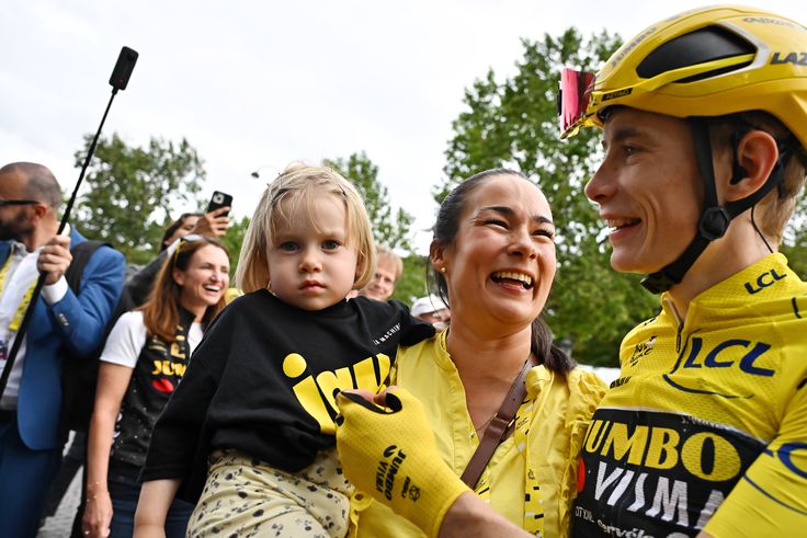 Vingegaard is indul a Vueltán