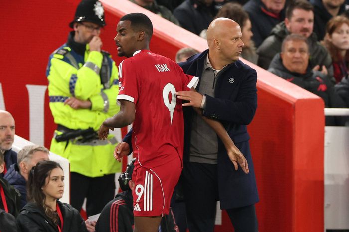 Isak újabb sérülése gondot okozhat a Liverpoolnak