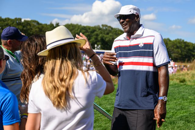 Michael Jordan élvezi a szabadságot