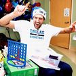 Labdát pattogtató mikulás, rekorddöntés és egy legendás visszatérés – három elképesztő karácsonyi sztori