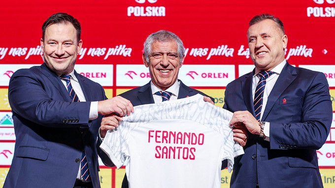 Hivatalosan is bemutatták Fernando Santost, a lengyel válogatott új szövetségi kapitányát (Fotó: Twitter/Lengyel Labdarúgó Szövetség)