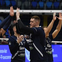 Simán nyerte az elődöntő első felvonását a Kaposvár
