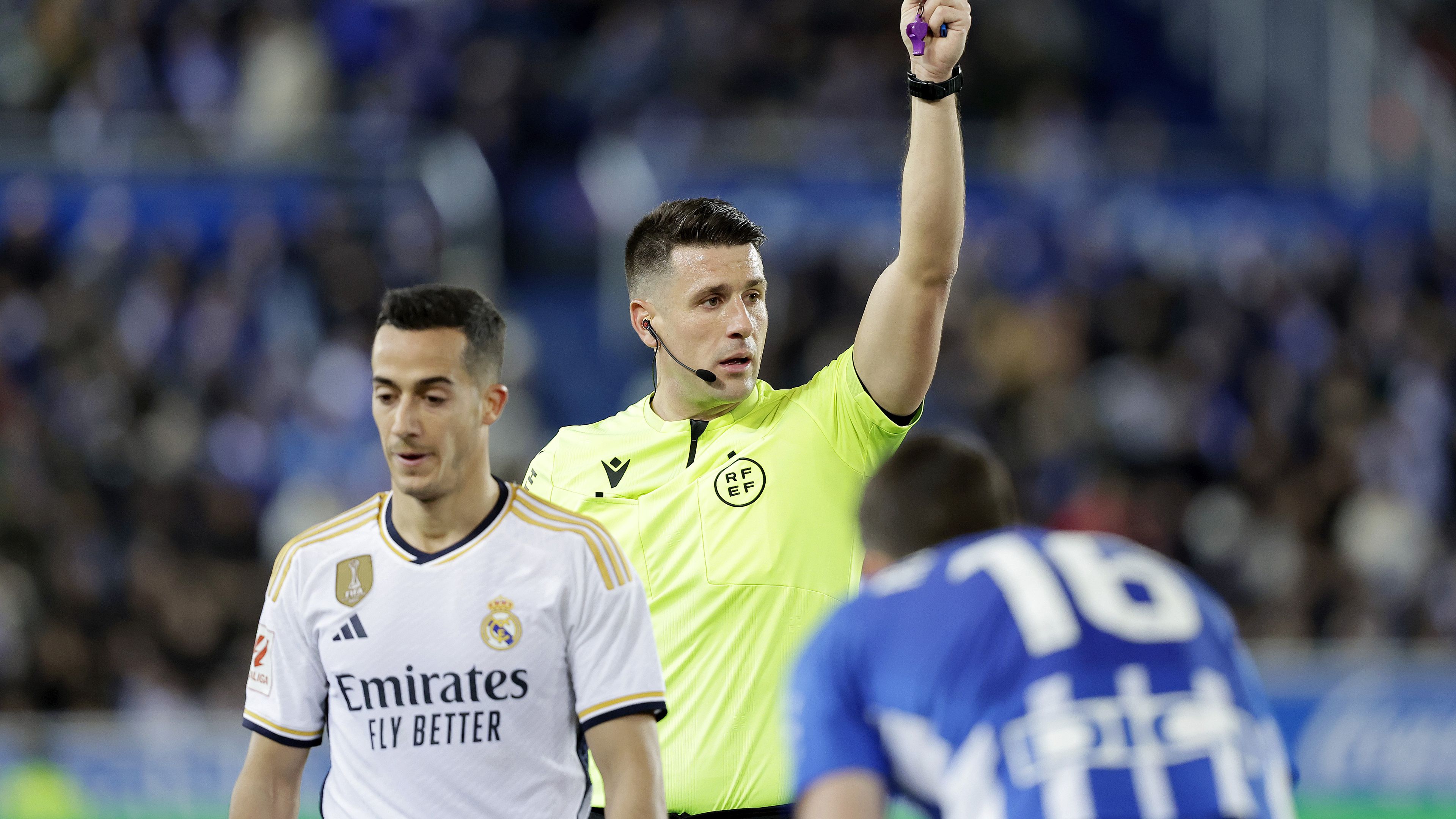 Játékvezetők „zaklatásával” vádolják a Real Madridot