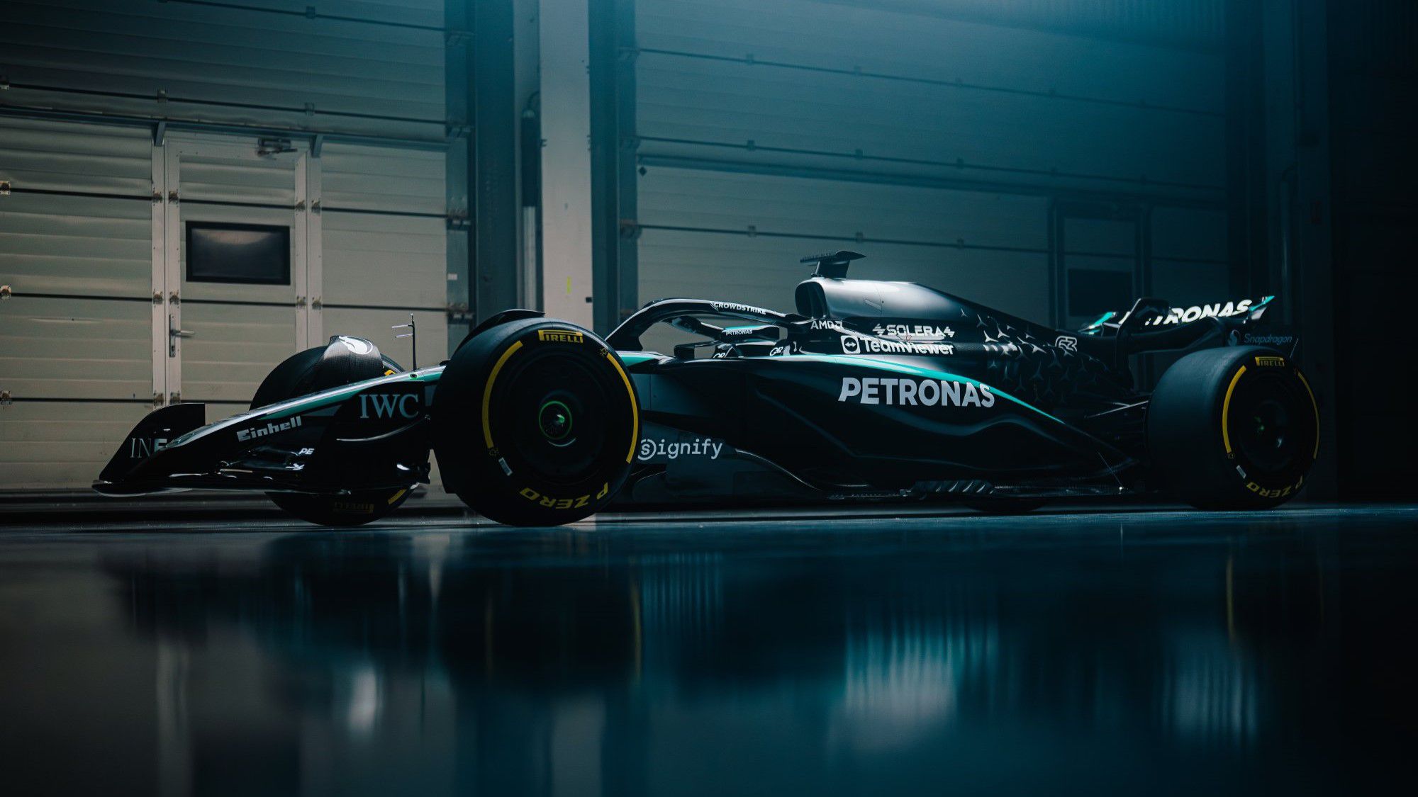 A Mercedes is bemutatta 2025-ös versenyautóját; Toto Wolff elárulta az idei célt