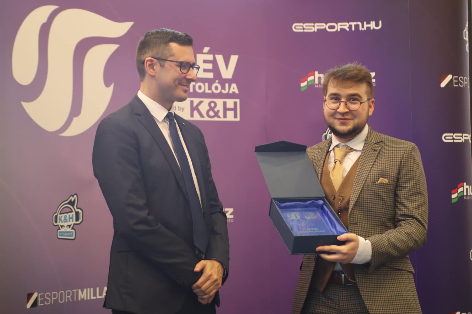 A K&H Az Év E-sportolója díjat az FPS-kategóriában Torzsás „torzsi” Ádám nyerte el (Fotó: hunesz)