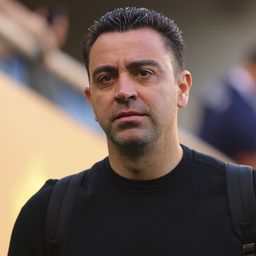 Eldőlt: Xavi marad a Barcelona edzője