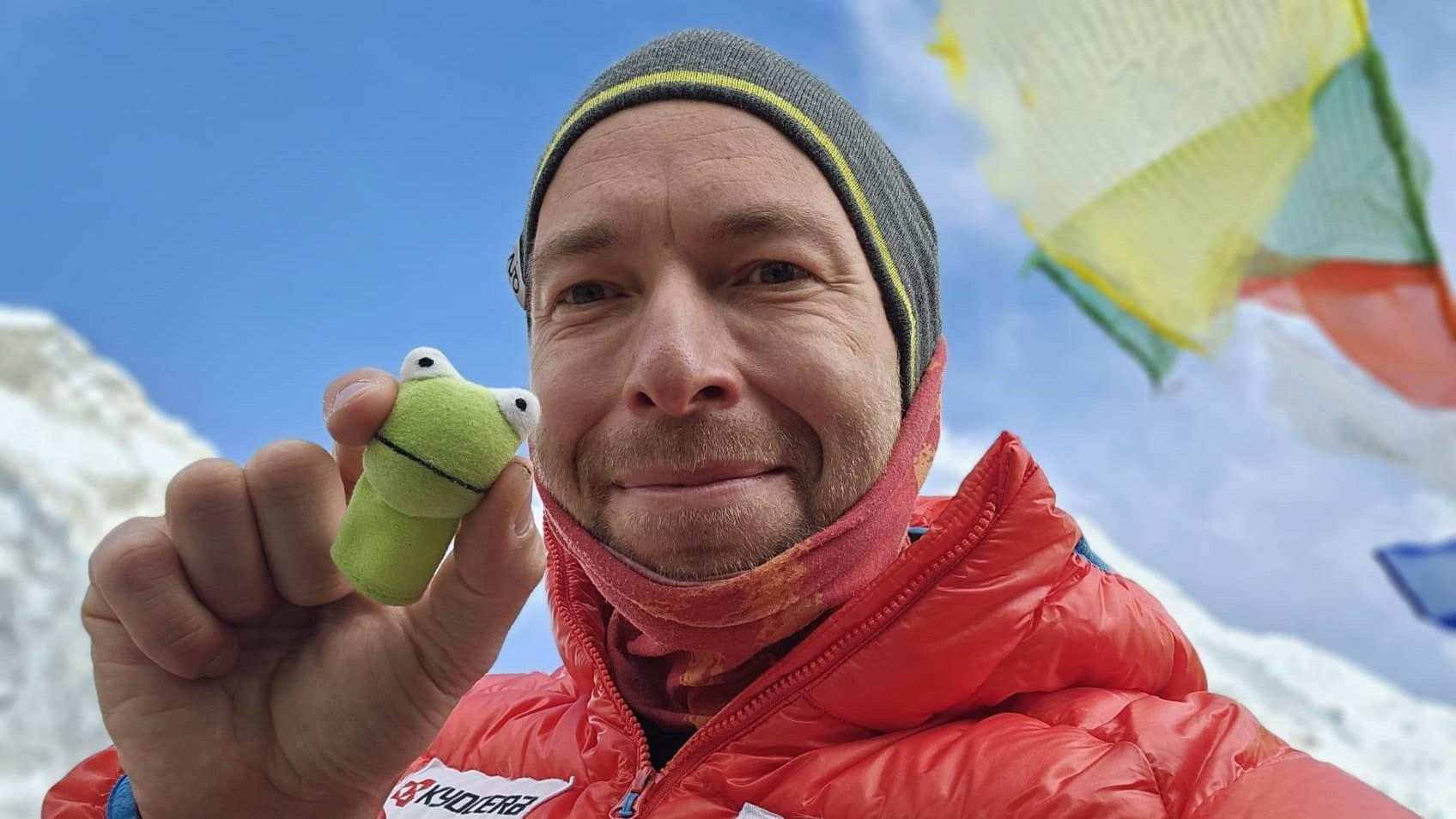 Órák óta nem adott életjelet magáról a magyar hegymászó a Mount Everesten